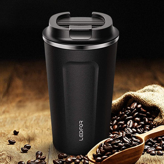 How to clean a cup that has been used for coffee or milk tea so that there is no smell?